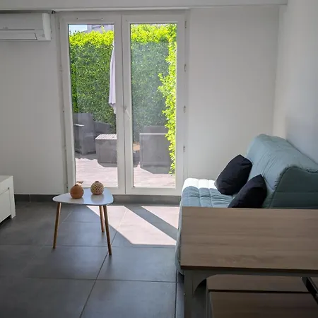 Apartment 2 Pieces , Clim, Proche *