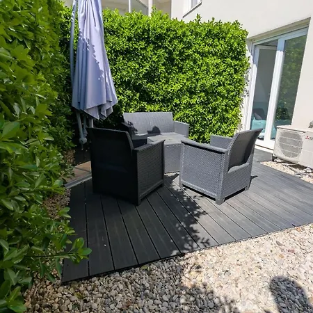 Apartment 2 Pieces , Clim, Proche